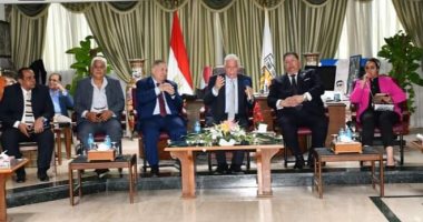 محافظ جنوب سيناء يستقبل وفدا من الاتحاد المصرى لجمعيات المستثمرين