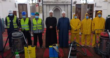 رئيس القطاع الديني ووكيل الأوقاف يتابعان حملة التنظيف بالقاهرة والجيزة