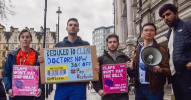 تحذير من إضراب جديد للأطباء فى بريطانيا.. يؤدى إلى إلغاء ربع مليون موعد 