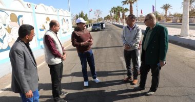 محافظ أسوان يتفقد عددا من المشروعات الجارية والمخططة بمدينة أبو سمبل السياحية