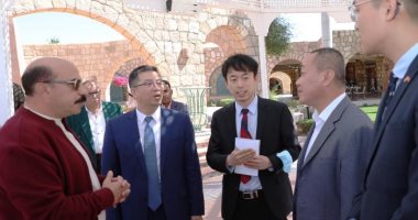 محافظ أسوان يلتقى وفد السفارة الصينية لزيادة التدفقات السياحية