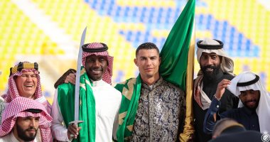السعودية نيوز | 
                                            بالزى السعودي.. كريستيانو رونالدو يشارك في احتفالات يوم التأسيس "فيديو وصور"
                                        