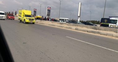 إصابة شخص فى حادث تصادم سيارة على طريق الإسكندرية الصحراوى.. صور 
