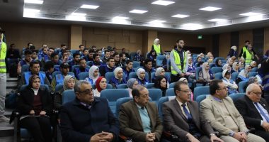 "حياة كريمة" تنظم ندوة تثقيفية لطلاب جامعة السلام بمصر عن إنجازات المبادرة