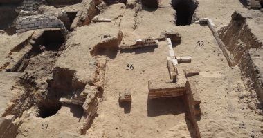 اكتشاف مقابر من العصور الفارسى والرومانى والقبطى بمنطقة البهنسا فى المنيا