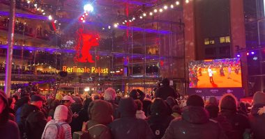 نجوم الدورة الـ73 من مهرجان برلين السينمائى على السجادة الحمراء لحفل الختام.. صور