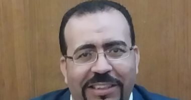 وأنا مالى أحمد التايب