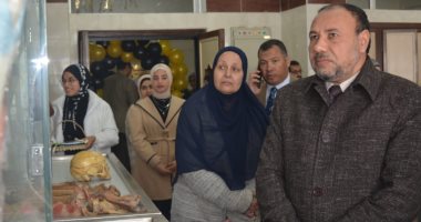 نائب رئيس جامعة الأزهر للوجه القبلي يفتتح منشآت جديدة بكلية طب "بنات" بأسيوط