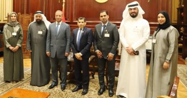 أمين الشيوخ يستقبل وفد شورى البحرين لتبادل الخبرات بين البرلمانين