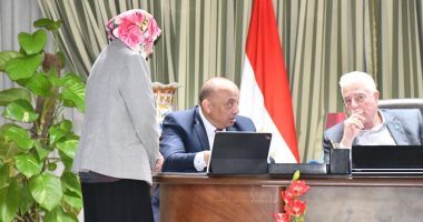 محافظ جنوب سيناء يلتقى رئيس هيئة الخدمات البيطرية على هامش السباق التنشيطى بشرم الشيخ