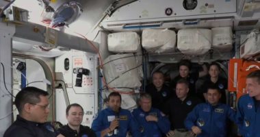 رائد الفضاء الإماراتى يجرى أول اتصال من المحطة الدولية بالأرض.. فيديو