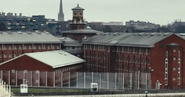 سجناء بريطانيون يطلبون زيادة أجورهم بسبب ارتفاع أسعار منتجات متاجر السجون