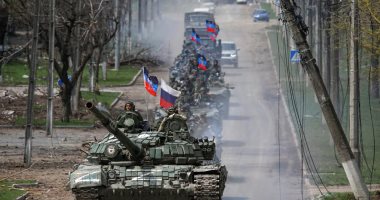 دبابة تى 62 الإنتحارية الروسية تخترق 4 صفوف ألغام أوكرانية