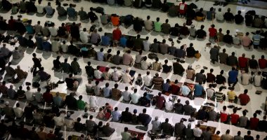 آلاف المسلمين بالنمسا يؤدون صلاة عيد الأضحى المبارك فى المركز الإسلامى