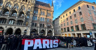 أجواء صاخبة من جماهير باريس سان جيرمان قبل قمة البايرن في أبطال أوروبا "فيديو"