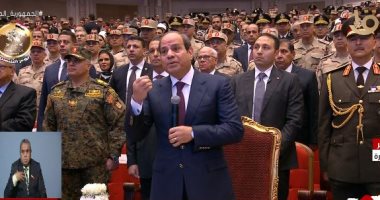 الرئيس السيسي لأسر الشهداء: هنحتفل مع بعض فى سيناء.. وها تشفوها حاجة تانية