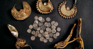 متحف فى هولندا يعرض المجوهرات وعملات ذهبية عمرها 1000 عام