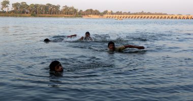 انتشال جثة شخص غرق فى نهر النيل أثناء الاستحمام بمنشأة القناطر 