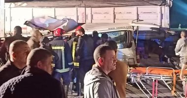 مصرع 3 أشخاص وإصابة 5 آخرين فى حادث تصادم سيارتين ميكروباص ونقل بالإسكندرية 