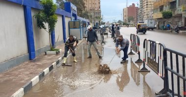 هطول أمطار على مدن وقرى كفر الشيخ واستمرار حركة الملاحة