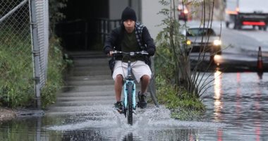 عواصف وأمطار غزيرة.. شلل مرورى وانقطاع كهرباء بسبب فيضان كاليفورنيا