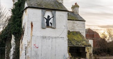 تدمير جدارية لبانكسى رسمت على منزل بمزرعة فى إنجلترا