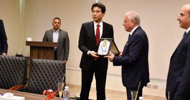 محافظ جنوب سيناء يلتقى سفير كوريا الجنوبية خلال زيارته نويبع