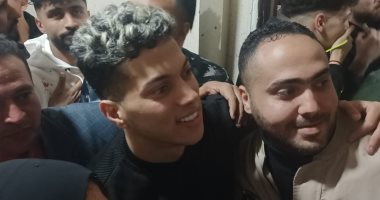 إمام عاشور لاعب المنتخب يحتفل بـ"الحنة" وسط أهل بلدته فى الدقهلية.. فيديو وصور