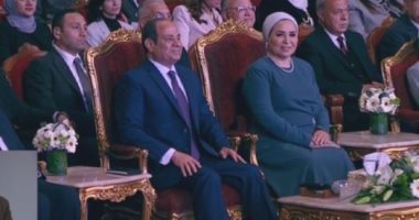 الرئيس السيسى يشاهد فيلما تسجيليا عن تضحيات المرأة ودور الدولة فى دعمها