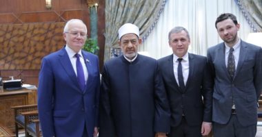 رئيس تتارستان يدعو شيخ الأزهر لزيارة البلاد