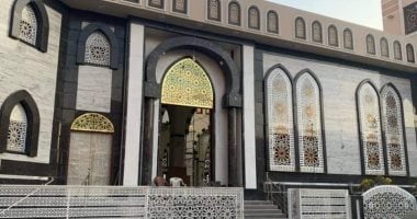 مسجد البقلى أكبر مساجد أسيوط يتزين لاستقبال المصلين اليوم فى صلاة التراويح - اليوم السابع