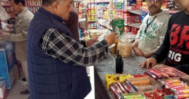 ضبط 14 مخالفة تموينية خلال حملة مكبرة على أسواق ومخابز دير مواس في المنيا