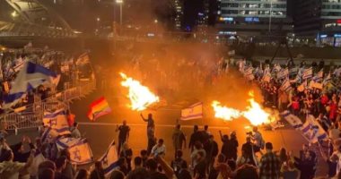 سكاى نيوز: متظاهرون يخترقون الحواجز الأمنية بمحيط منزل رئيس الوزراء الإسرائيلى