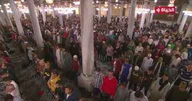 بعد قليل.. بث مباشر على قناة الحياة لصلاة العشاء والتراويح من مسجد الحسين
