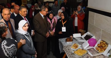 افتتاح معرض بيع منتجات سيدات نادى المسنين بسخا داخل "تربية نوعية كفر الشيخ"