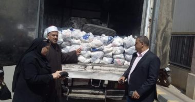 رئيس أشمون يشهد استلام أول دفعة من "سلة الغذاء" لتوزيعها على الأولى بالرعاية 