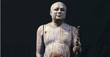 كيف كان يصنع الإنسان المصرى القديم التماثيل من الخشب؟