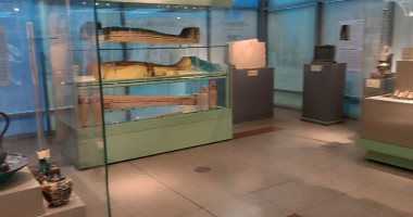 يضم أهم القطع الأثرية.. جولة داخل متحف مطار القاهرة ببرنامج "فى المطار" 