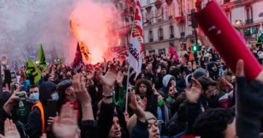 مسيرات حاشدة ضد قانون التقاعد فى باريس لليوم الحادى عشر من المظاهرات
