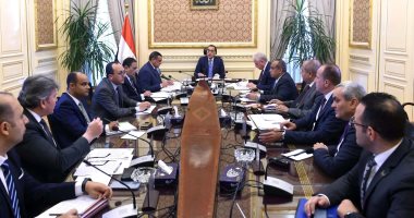 رئيس الوزراء يتابع المشروعات التنموية والخدمية الجارى تنفيذها فى جنوب سيناء