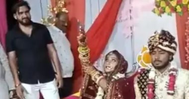 عروس هندية تطلق النار احتفالاً بزفافها والشرطة تبحث عنها.. اعرف السبب "فيديو"