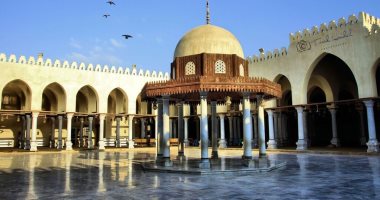 إحياء الجمعة اليتيمة في مسجد عمرو بن العاص.. قصة بدأت من العصر الفاطمي