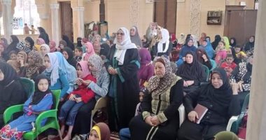 إقبال كبير من السيدات على الملتقى الفكرى للواعظات بمسجد الفولى فى المنيا 