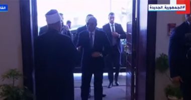بث مباشر.. الرئيس السيسي يشهد احتفالية مصر بليلة القدر
