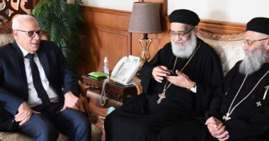 محافظ بورسعيد يستقبل وفد من قيادات الكنيسة لتقديم التهنئة بعيد الفطر