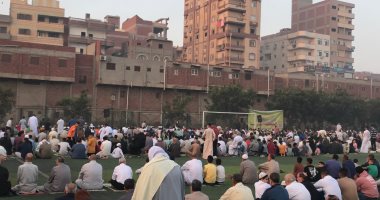 توافد أهالى الغربية لأداء صلاة عيد الفطر بالساحات والمساجد.. صور وفيديو