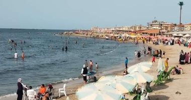 إنقاذ 17 حالة من الغرق وتسليم 29 طفلا تائها على شاطئ رأس البر ثالث أيام العيد