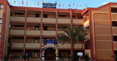 تطوير أقدم مدرسة ابتدائي في قرية ميت طاهر بالدقهلية