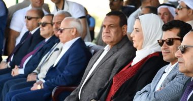 محافظ بورسعيد يشارك أبناء سيناء الاحتفال بعيدهم القومى