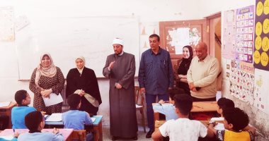 رئيس المنطقة الأزهرية بالإسكندرية يتفقد امتحانات المهام الأدائية 